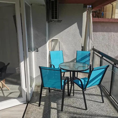 Apartment Budin 2, Center
